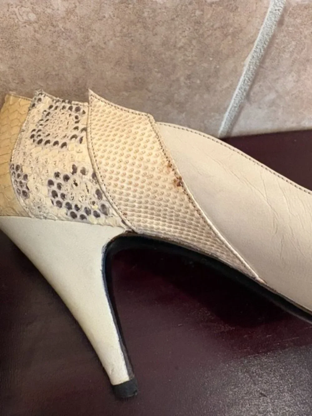 Stuart Weitzman vintage off